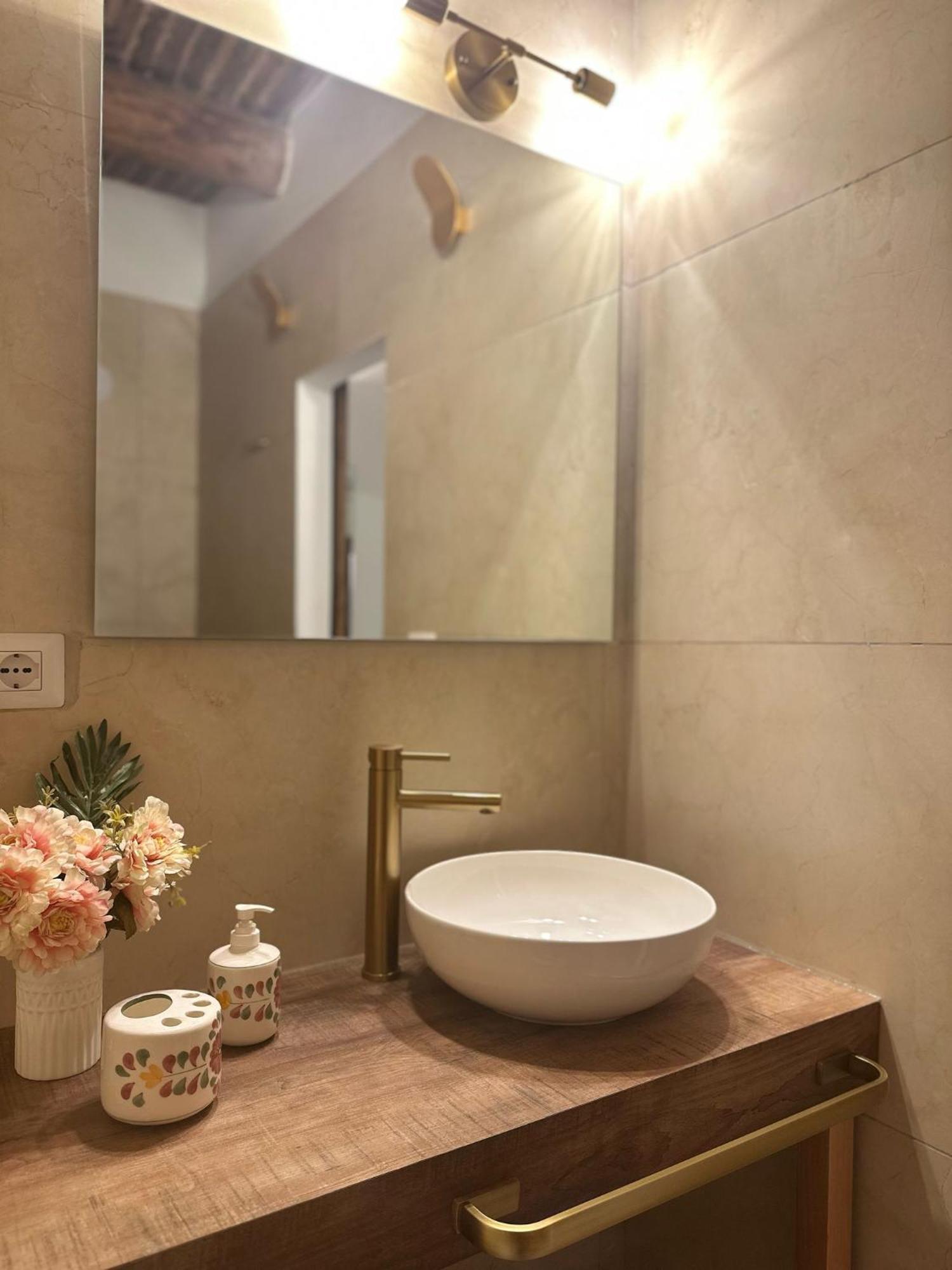 Ai 13 Gradoni Di Chiaia Bed & Breakfast Naples Exterior photo